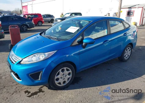 2012 Ford Fiesta Se z USA, uszkodzony, nr VIN 3FADP4BJ5CM151241